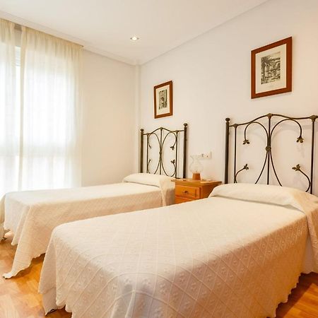 Gatu Villa Elvira Junto Al Hospital Y Playa 2 Dormit Y 2 Banos, Preferente Mayores De 25 Anos Y Familias Cádiz Buitenkant foto