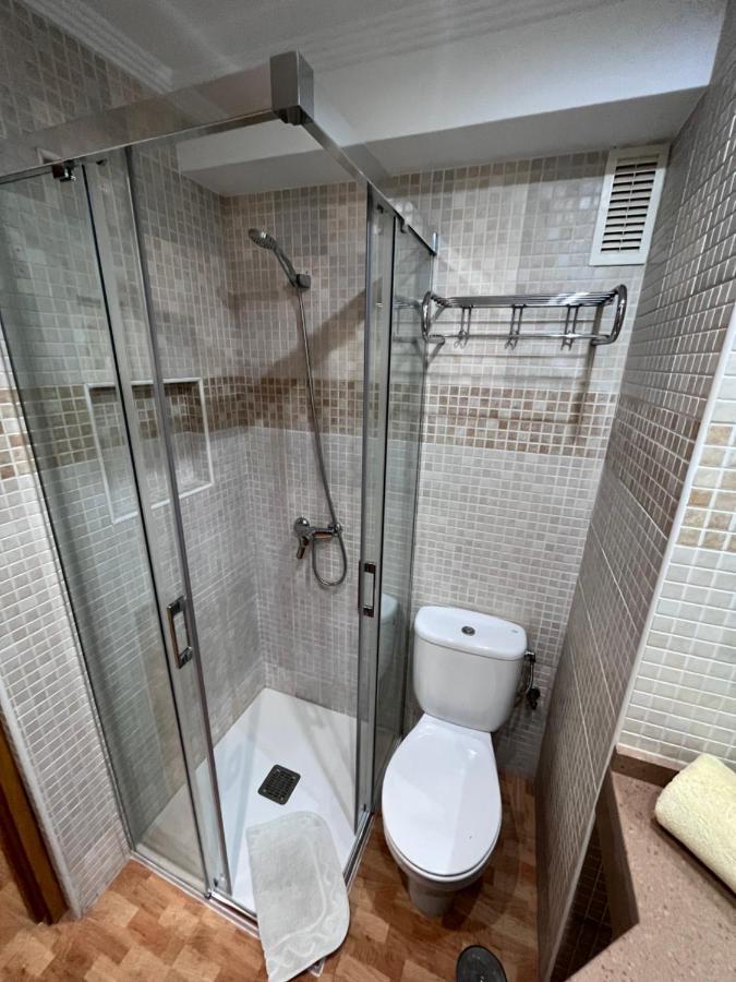 Gatu Villa Elvira Junto Al Hospital Y Playa 2 Dormit Y 2 Banos, Preferente Mayores De 25 Anos Y Familias Cádiz Buitenkant foto
